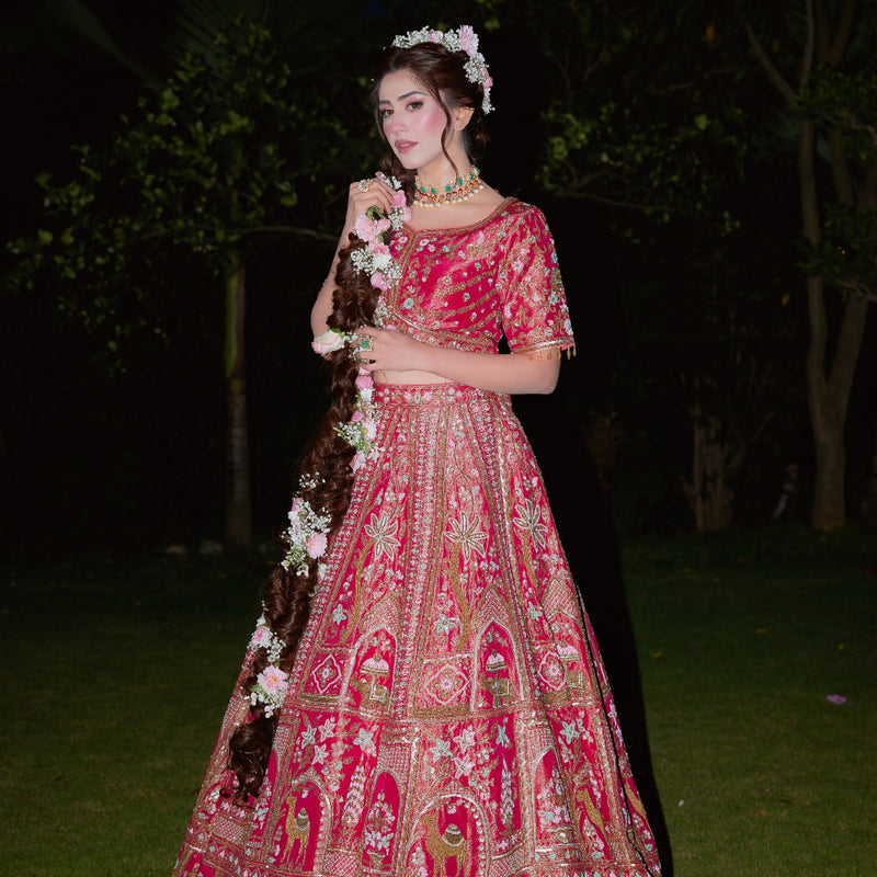 Actress Naeema Butt wearing bespoke SeeThru Blooms floral hair accessories on the digital cover of HELLO! Pakistan.